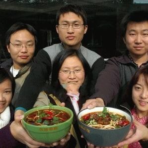 六个研究生开六味面馆的创业故事
