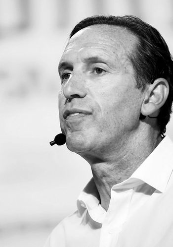 星巴克总裁霍华德·舒尔茨：企业胜败只有微妙之别