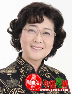 从中国阿信到全球“火锅皇后”