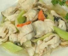 西芹生鱼片（粤菜）