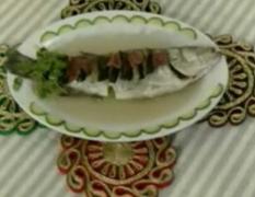 清蒸鲈鱼（粤菜）