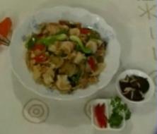 虾仁两面黄炒面