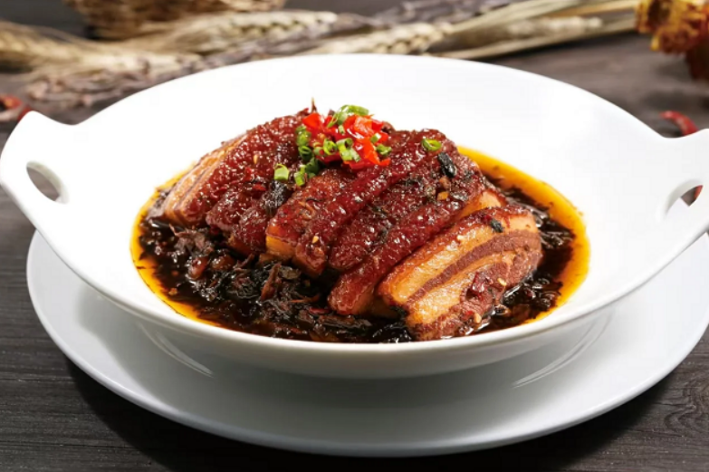 湘菜食材新霸主！聪厨梅菜扣肉与外婆菜成就超级IP，销量双冠领跑全国