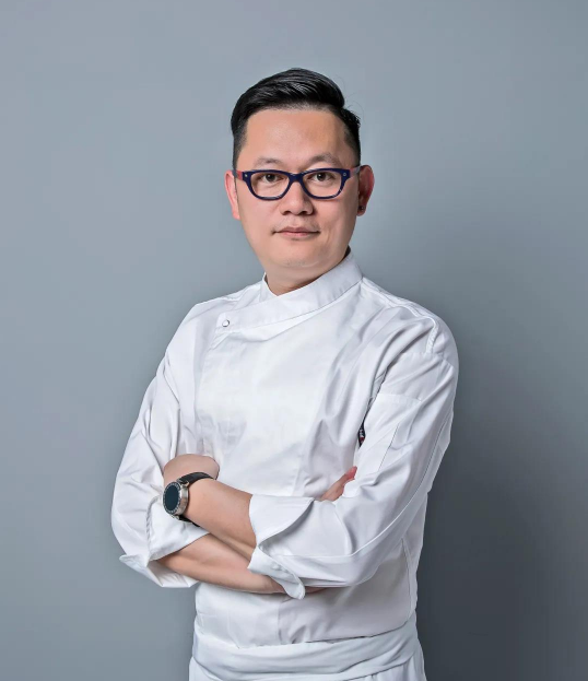 俞斌：一手烟火一手艺术